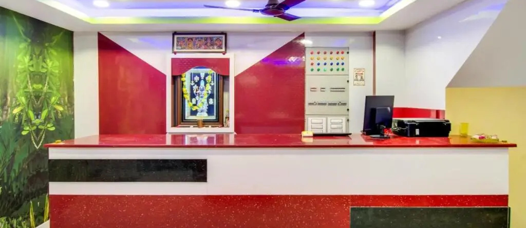 Hotel Sri Grand by OYO Rooms, 曼加拉吉里 — 照片 1