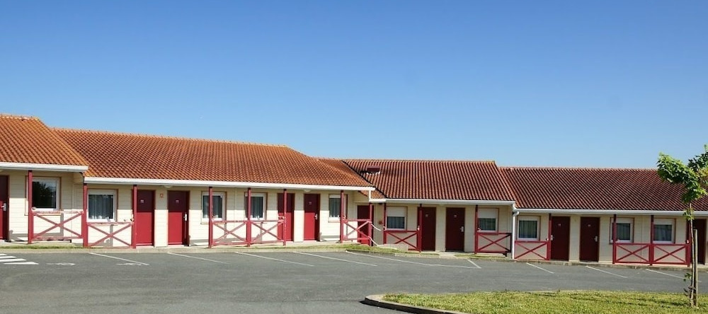 Couett'Hôtel Saint-Jean-d'Angély, 圣让当热利 — 照片 1