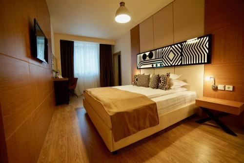Hotel Astoria, Hunedoara — photo 1
