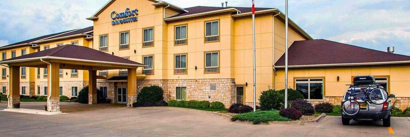Comfort Inn & Suites Grinnell near I-80, Grinnell — photo 1