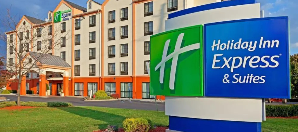 Holiday Inn Express Hotel & Suites Meadowlands Area, Карлстадт — фото 1