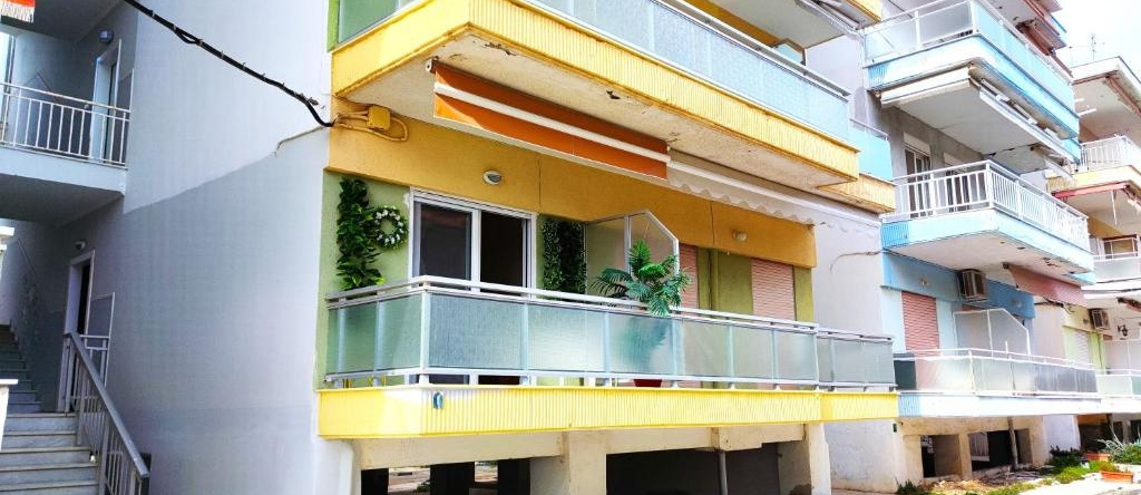 Evan's Beach House, Петралона — фото 1