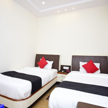 Capital O 42660 Hotel Greenland Towers, 克勒格布尔 — 照片 4
