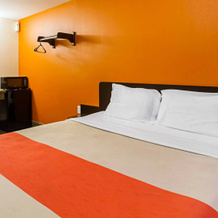 Motel 6 on Maple, Hesperia — photo 3
