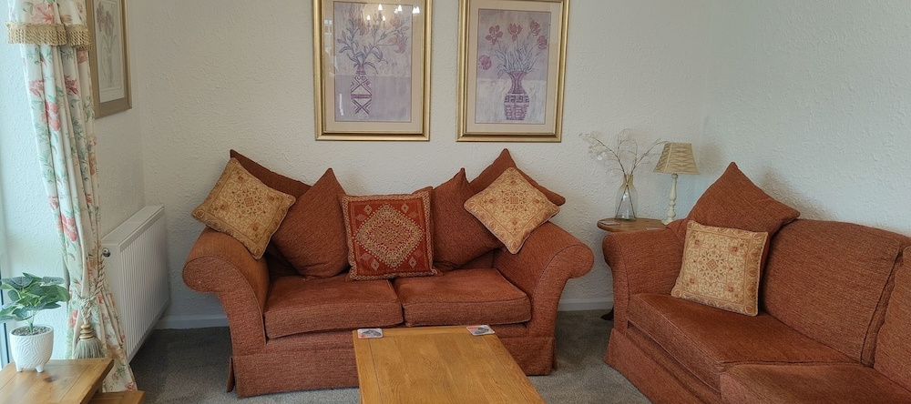 Split Level Bungalow - Sleeps4 - Close to Walks, 萨顿因阿什菲尔德 — 照片 1