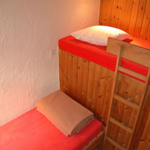 Cozy Bungalow With a Fireplace, Near the Forest, Near Virton, 维尔通 — 照片 3