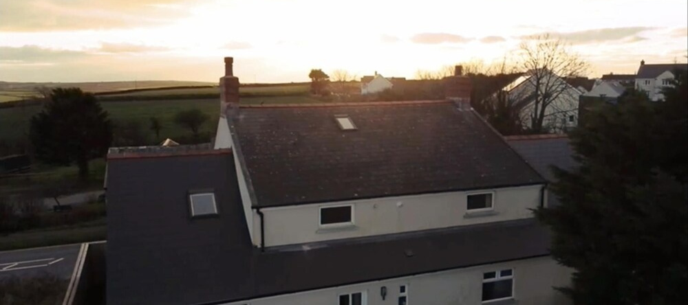 Stunning new 4 bed Cottage Heart of Pembrokeshire, 辛普森克罗斯 — 照片 1