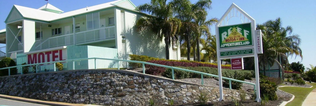 Reef Adventureland Motel, 坦纳姆金沙 — 照片 1