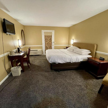 Four Seasons Country Inn, 卢卡斯 — 照片 2