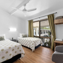 Kinka Palms Beachfront Apartments / Motel, 金卡海滩 — 照片 4