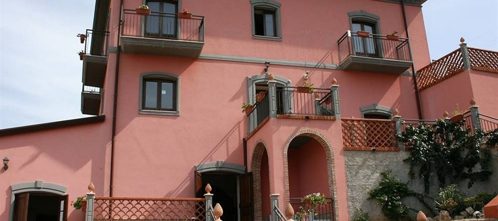 Red Hotel Santelia, Санта-Агата-ди-Милителло — фото 1