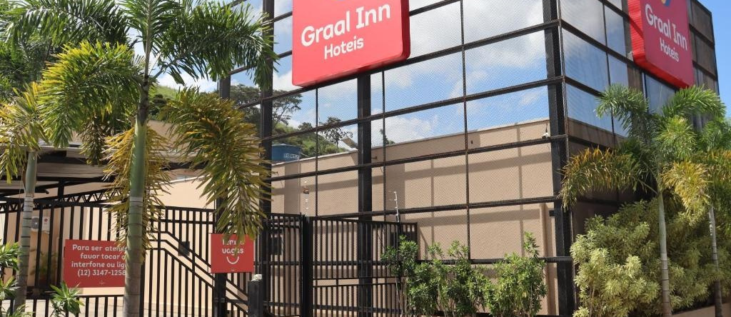 Graal Inn Queluz, 圣若泽杜巴雷鲁 — 照片 1