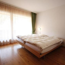 Apartment International, 克莱恩-蒙塔纳 — 照片 4