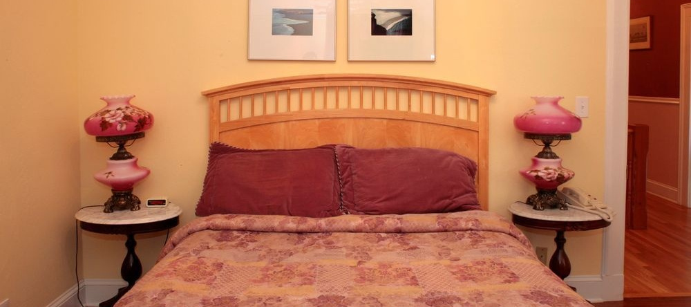 BytheSea Inn, Half Moon Bay — photo 1