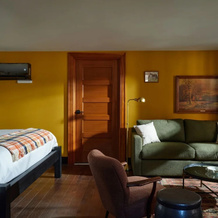 The Abner Hotel, Litchfield — photo 3