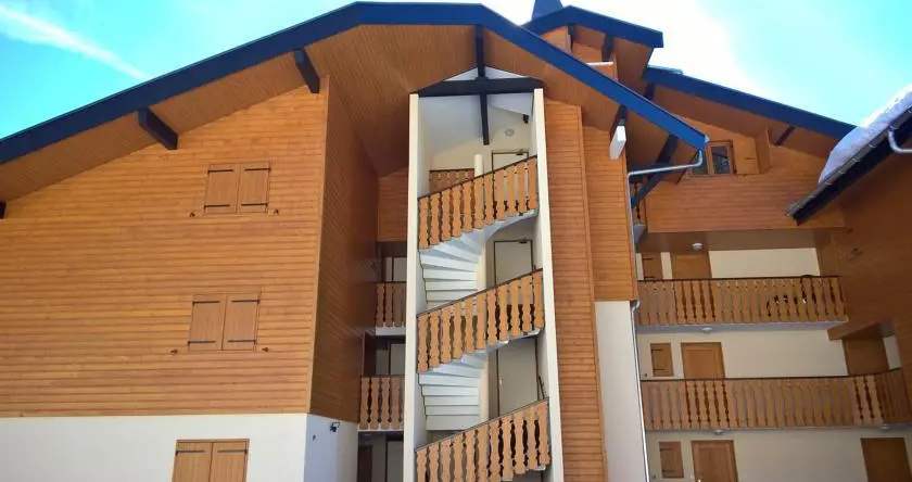 3 Bedrooms Penthouse Les Iris, Ле-Био — фото 1