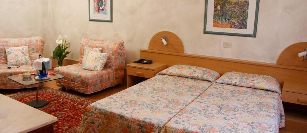 Hotel Centro, 托雷佩利切 — 照片 1