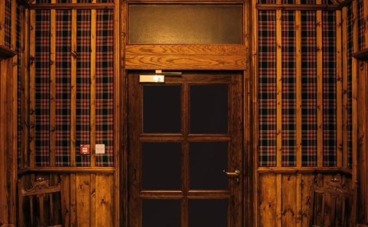 The Whispering Pine Lodge, 莱特·芬利 — 照片 1