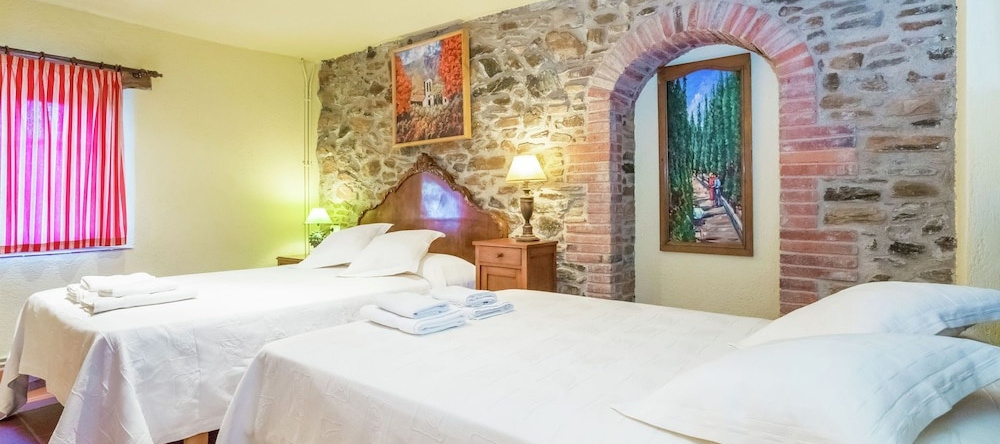 Picturesque Cottage In Montseny With Swimming Pool, Монсени — фото 1