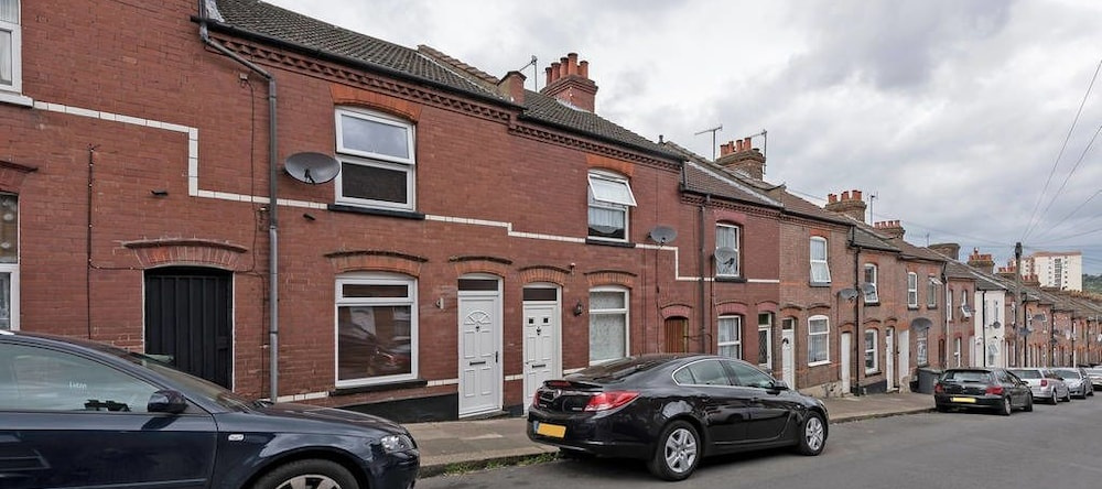 Cambridge House Luton - Inhabit Short Stays, 卢顿 — 照片 1