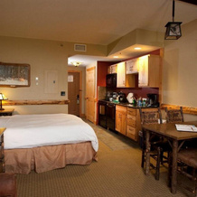 Hope Lake Lodge & Indoor Waterpark, Кортленд — фото 3