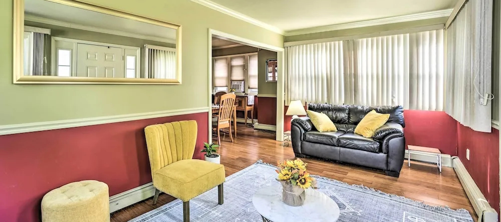 Pet-Friendly Latham Retreat ~ 7 Mi To Albany!, Латем — фото 1