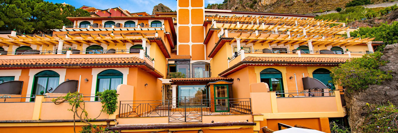 Baia Taormina Hotel, 福尔扎达格罗 — 照片 1