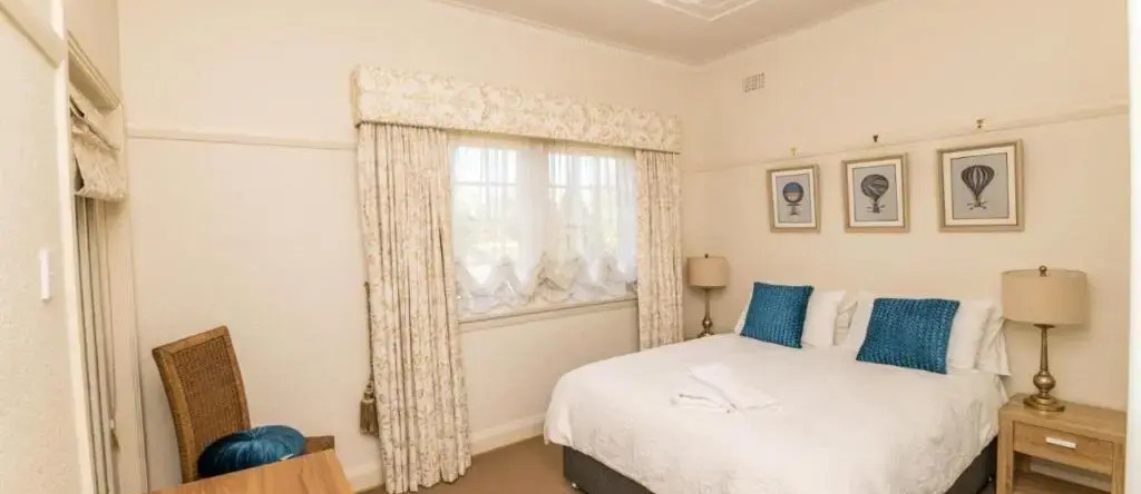 Hillside Cottage │ Comfy, Spacious, Walk to CBD & Stannies, Bathurst — photo 1