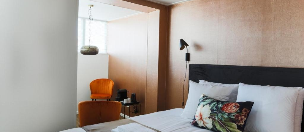Hotel Markt23, 斯内克 — 照片 1