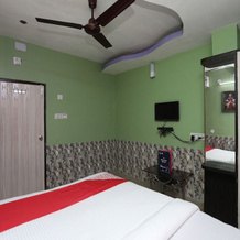 OYO 15114 Ivy Hotel, 巴拉克普尔 — 照片 5