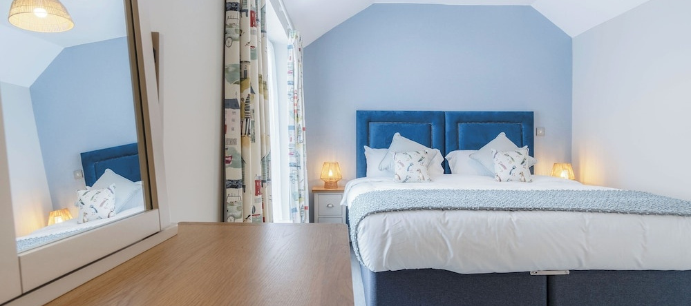 Harbour View - 2 Bedroom Apartment - Milford Haven, Милфорд-Хейвен — фото 1