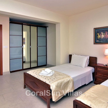 Amazing Luxury Villa, Enormous Heated Pool Jacuzzi, Gym, Games Room In Paphos,, 波利斯克里索胡斯 — 照片 5