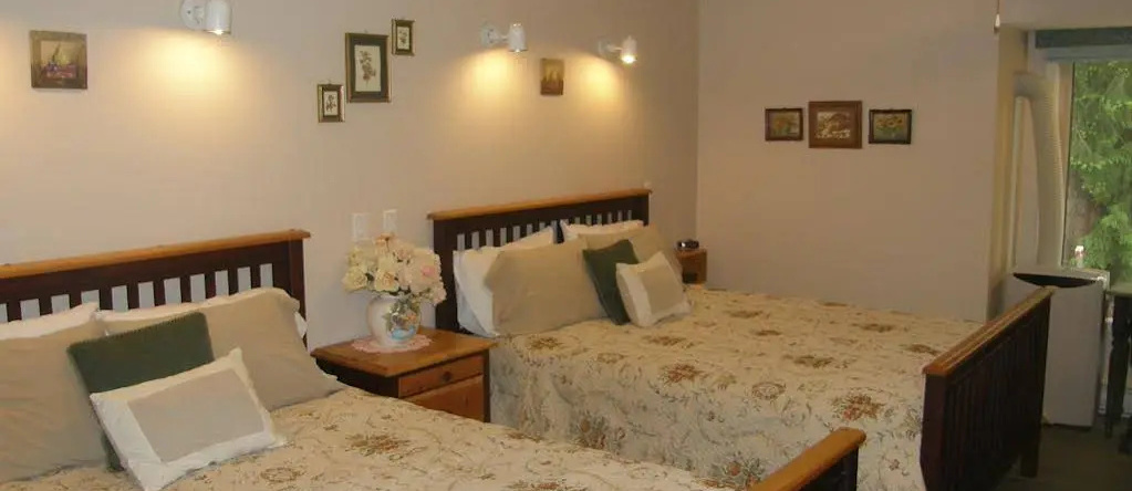 Cedar Wood Lodge B&B, 艾伯尼港 — 照片 1