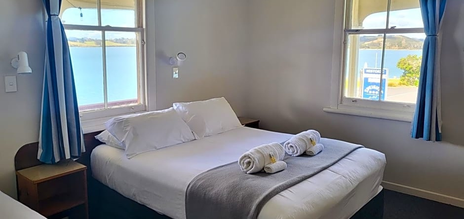 Mangonui Hotel, Мангонуи — фото 1