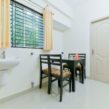 OYO 14865 Home Modern 2BHK Kochi Airport, 内杜姆巴塞里 — 照片 3