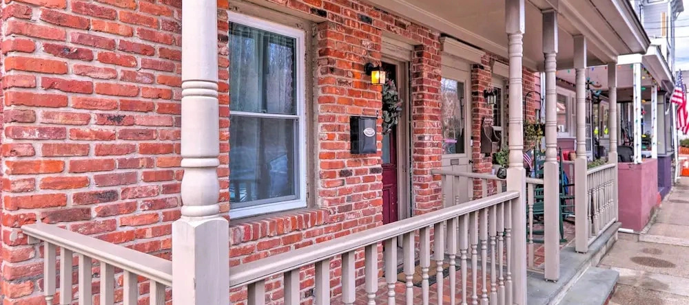 Cozy Lambertville Abode in the Heart of Downtown!, Lambertville — photo 1