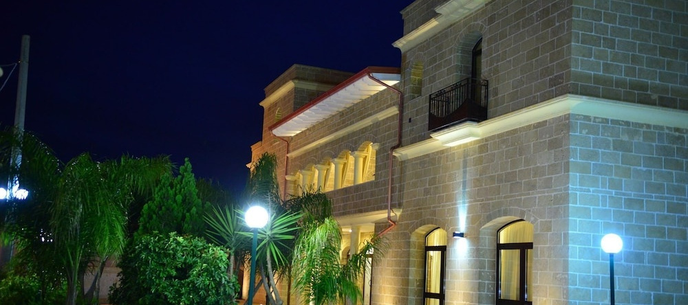 Hotel Villa Leuzzi, Саличе Салентино — фото 1