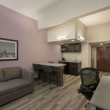 La Quinta Inn & Suites by Wyndham Clarksville, Clarksville — photo 2