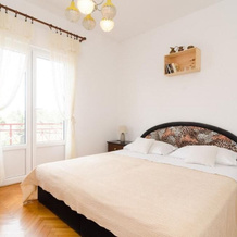 Apartments Villa Nikol, Trpanj — photo 3