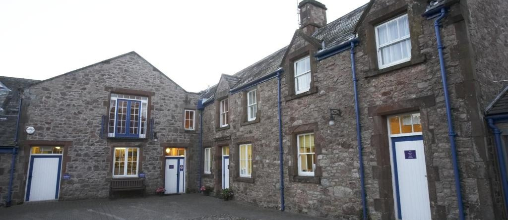 The Coachman's Quarters at Muncaster Castle, 雷文格拉斯 — 照片 1