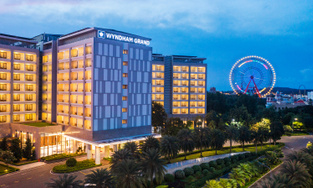 Wyndham Grand Phu Quoc
