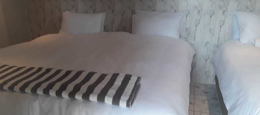 Legae Larona Guest House, Mogwase — photo 1