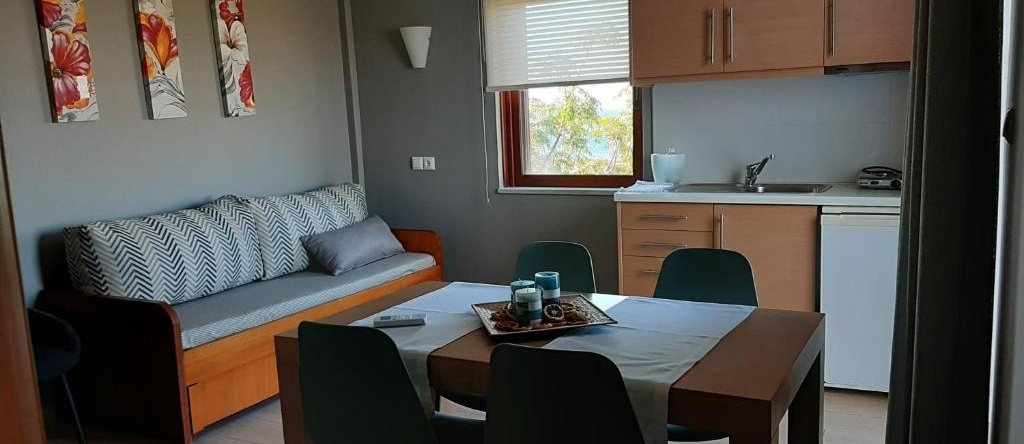 Viena Rooms & Apartments, Kountoura — photo 1