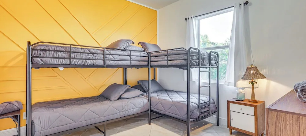 Pet-friendly Home w/ Fenced Yard in Fort Myers!, 圣卡洛斯公园 — 照片 1