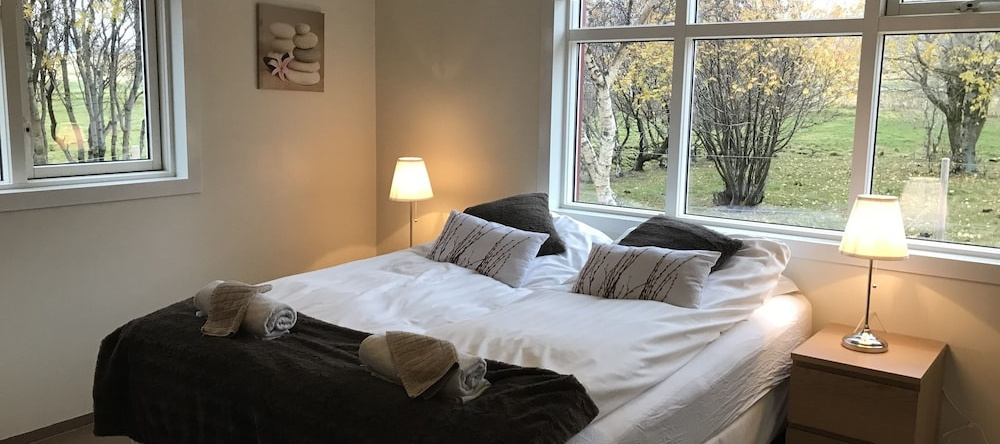 Syðra-Skörðugil Guesthouse, Varmahlid — photo 1