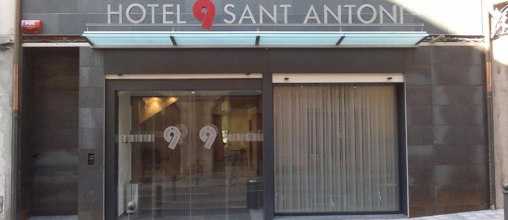 Hotel 9 Sant Antoni, 里韦斯德弗雷塞尔 — 照片 1