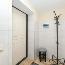 3-room cottage Nutcracker 2, with a terrace, private territory and lake view, 泽廖纳亚波利亚纳 — 照片 4