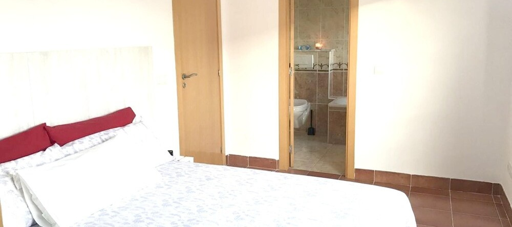 Apartment with 2 Bedrooms in San Jorge, with Wonderful Lake View, Pool Access, Enclosed Garden - 15 Km From the Beach, 圣豪尔赫 — 照片 1