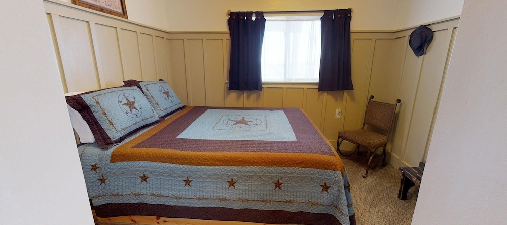 Juniper Ridge Family Cabin, 布兰丁 — 照片 1