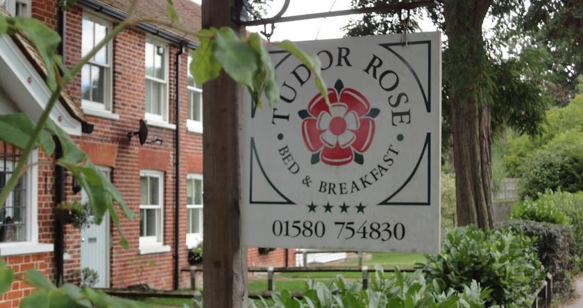 Tudor Rose Bed & Breakfast, Кранбрук — фото 1